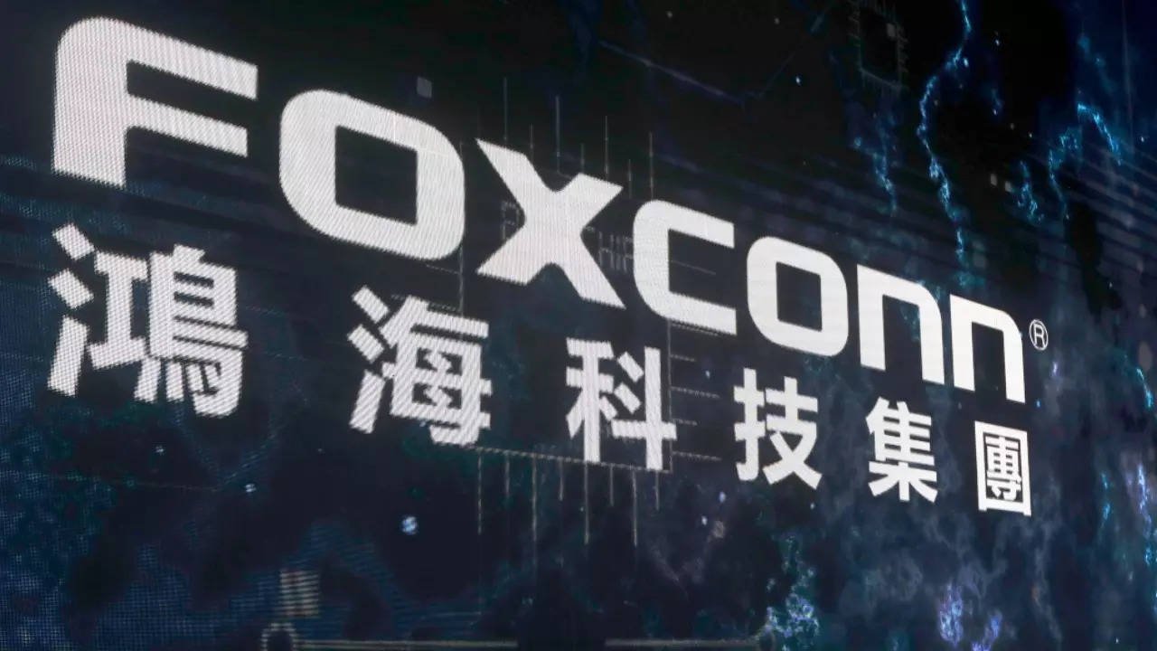 Foxconn istifaları iPhone gönderilerini riske attı
