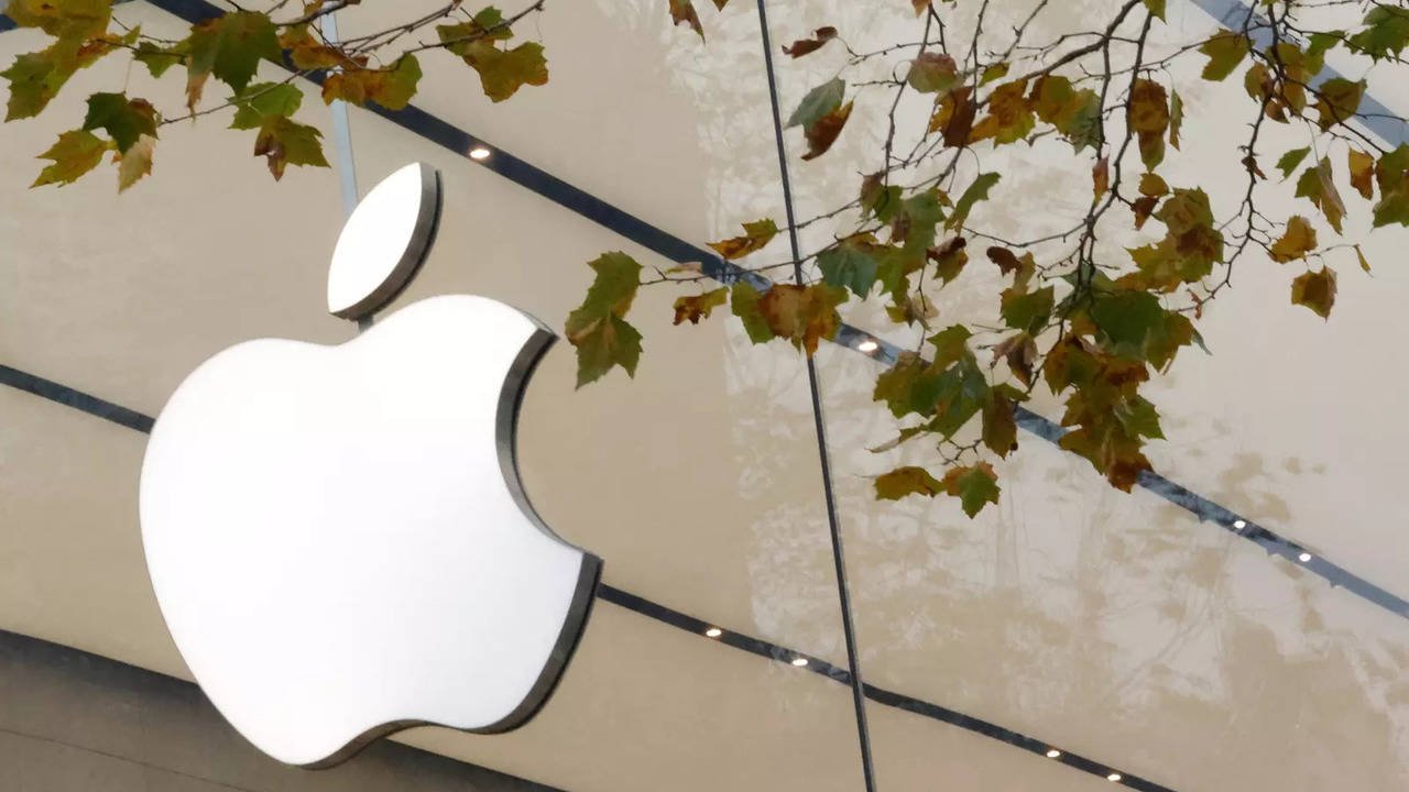 Büyük markaya soğuk duş: Apple'ın eski çalışanı Çin'e casusluk yapmış!