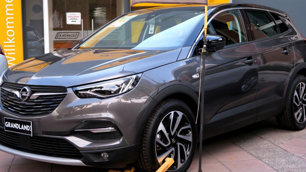 Corsa bile 700 bin lirayı aştı: İşte Opel'in zamlı fiyat listesi