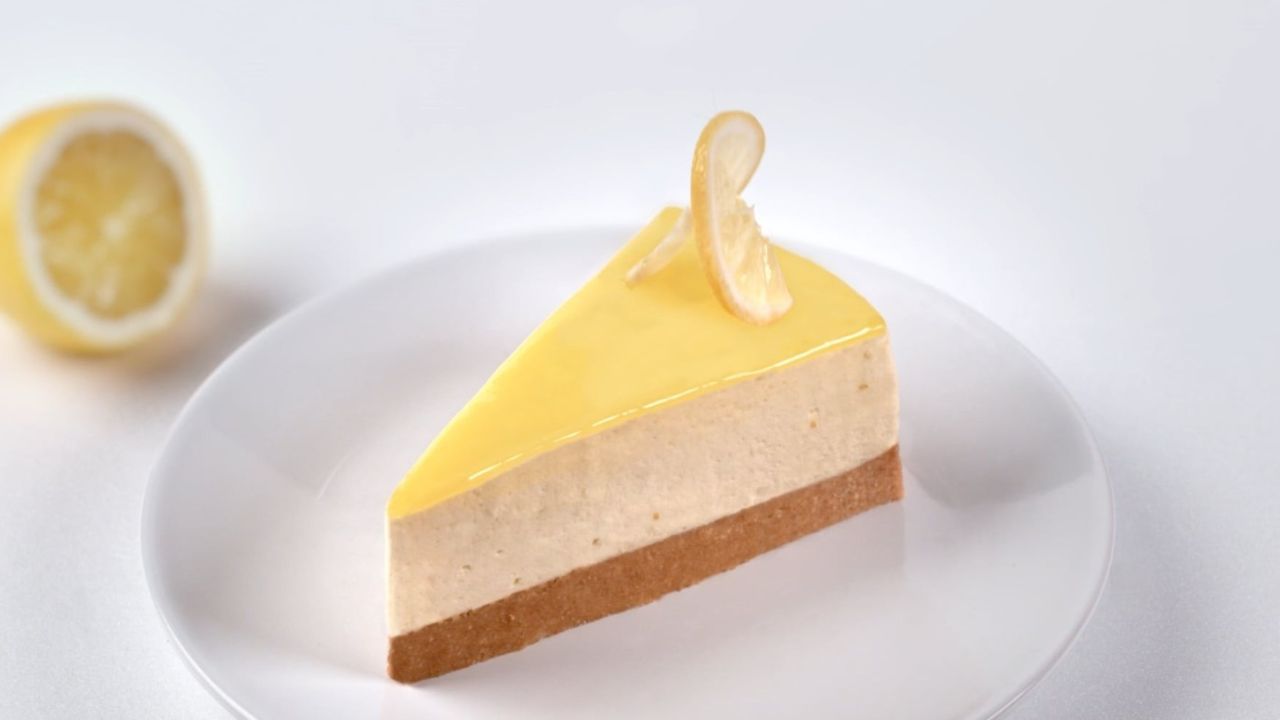 Çatkapı gelen misafirler için limonlu cheesecake tarifi! 3 malzemeyle 1 saatte hazır