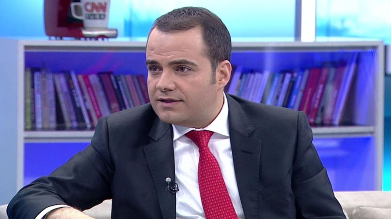 Ekonomist Özgür Demirtaş'tan flaş açıklama! Doların neden yükseldiğini bu sözlerle duyurdu