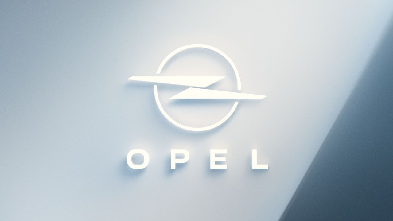 Opel, yeni logosunu tanıttı