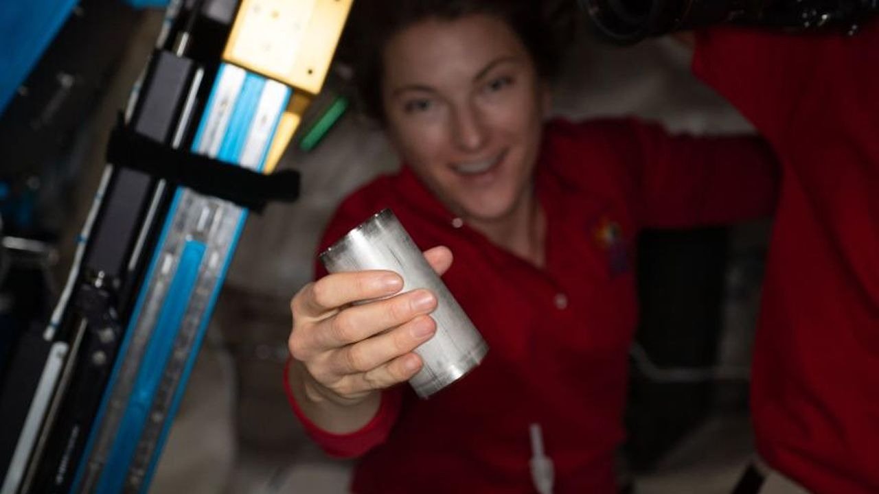 Şaka değil gerçek: NASA, astoronotların idrarını 'içilebilir suya' çevirdi