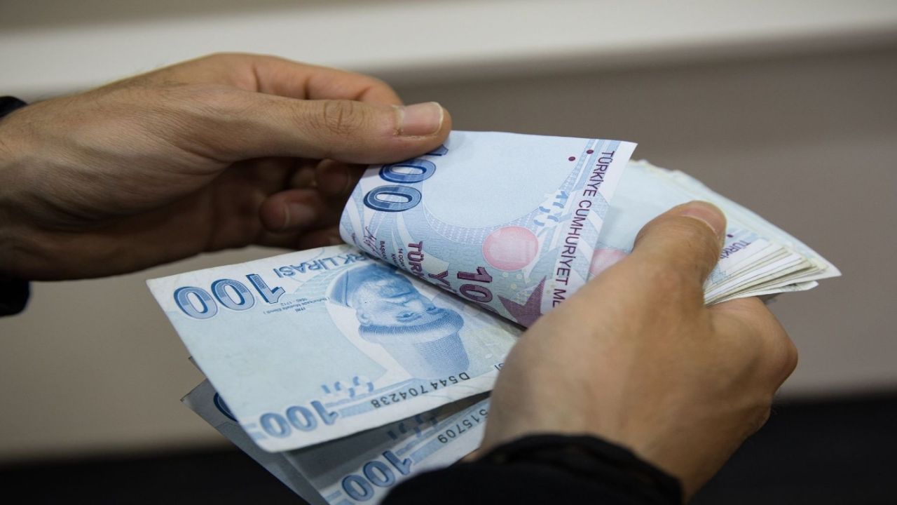 Nakit para arayanlar o bankaya akın edecek! Düşük faizle 55 bin TL kredi sunacak