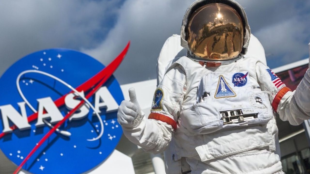 Astronotlar için özel araba yapıldı: NASA ilk tanıtımı yaptı