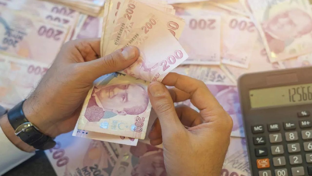 SSK, Bağkur, 4C emeklisine ek ödeme müjdesi! Maaşı 7500 TL ve üzeri olana çift maaş!