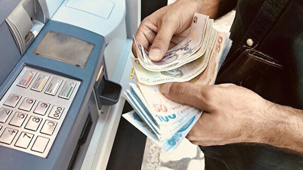 e-Devlet'te gören ATM'ye koşuyor! Emekliye 5.625 TL ek ödeme müjdelendi