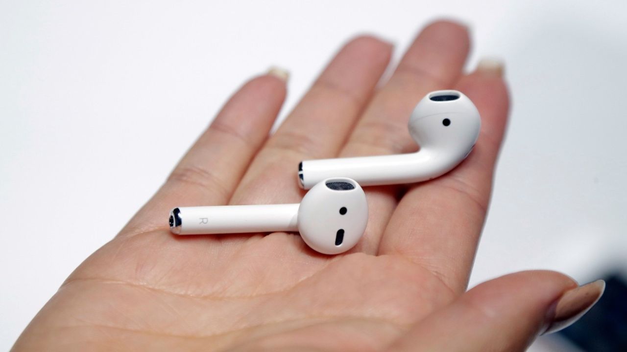 AirPods teknolojiyi şahlandıracak: Beyin dalgalarını okuyabilecekler