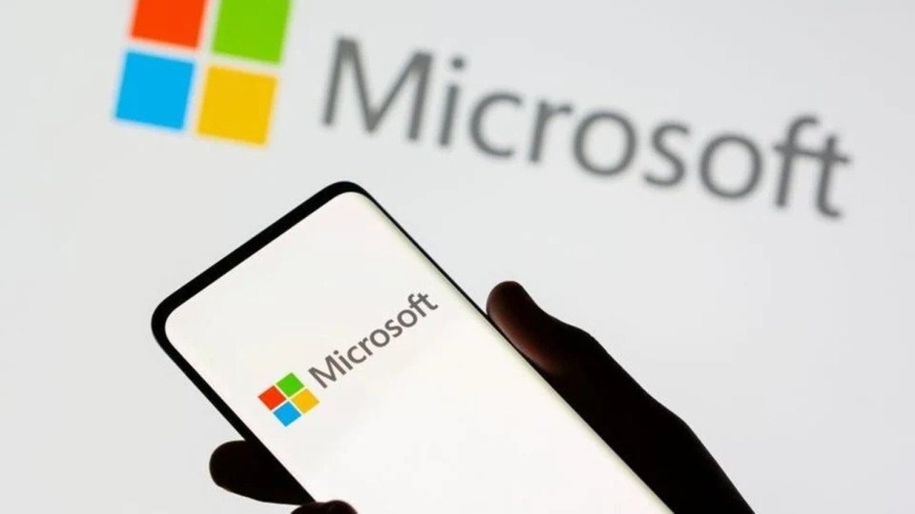 Microsoft, Communities ile WhatsApp'a meydan okuyor