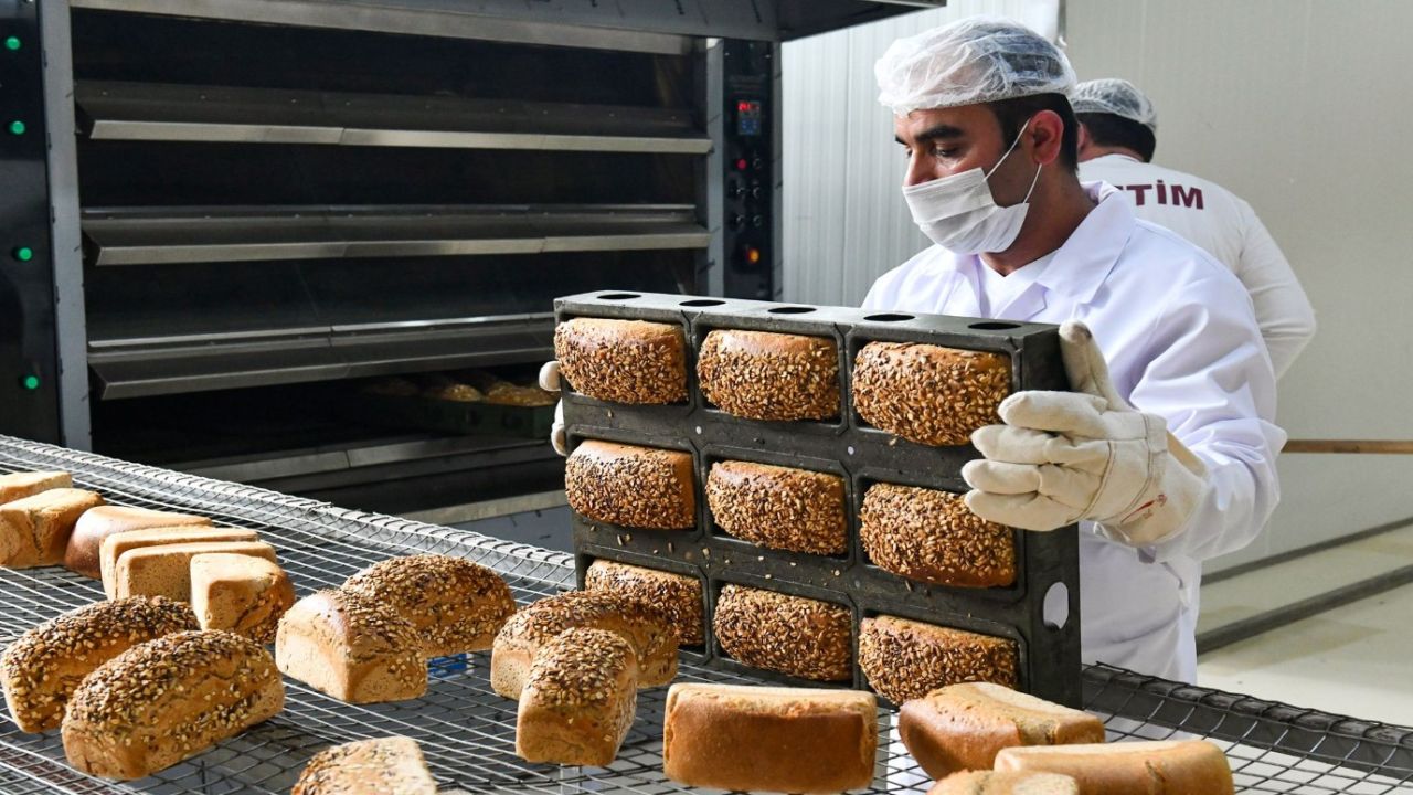 Zam furyasına Halk Ekmek de katıldı! Yeni fiyatı böyle duyurdular, gören çileden çıktı