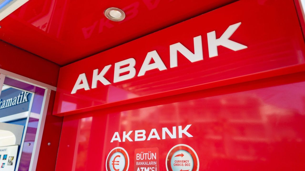 Akbank'ta hesabı ve kredid kartı olanlar dikkat! Müşterilerine 1250 TL yaz hediyesi veriyor