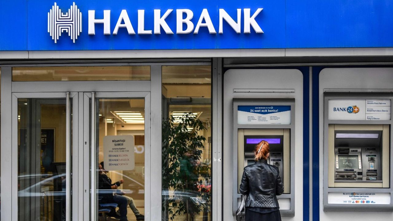 Faizsiz 300.000 TL kredi müjdesi geldi! Halkbank bu kişilere 1 yıl ödemesiz kredi kapısını açtı