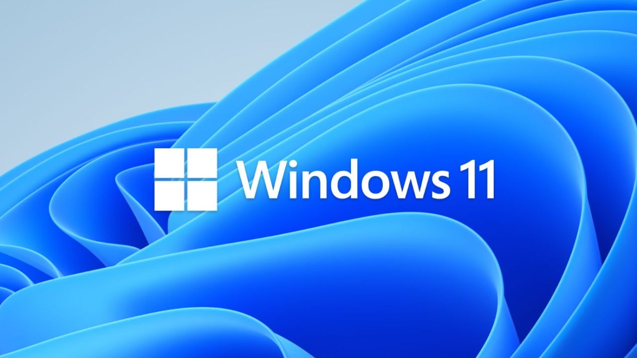 Windows 11'e gelecek olan görev çubuğu insanı fıtık eder!
