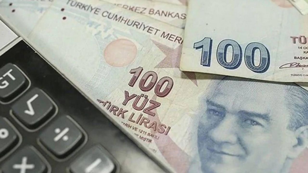 Milyonlarca emekli bunu bekliyordu! 7500 TL'lik maaşlar için bomba karar geldi