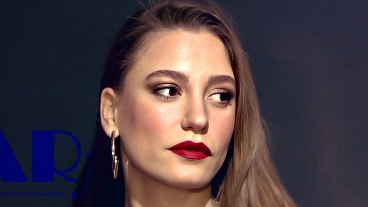 Serenay Sarıkaya yürekleri ağza getirdi! Fotoğraftaki o detay hayranlarını dehşete düşürdü