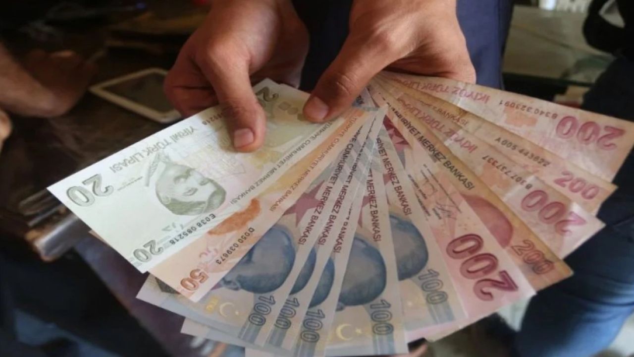 Nakite ihtiyacı olana faizsiz 20.000 TL kredi! Bu bankalar faizsiz kredi seferberliği başlattı