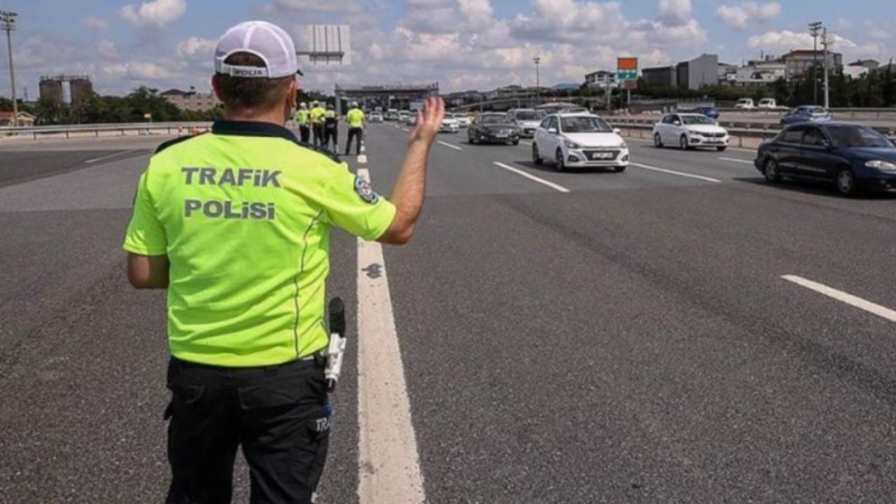 İstanbul'da trafiğe çıkacaklar dikkat! Bu yolları kullanamayacaksınız