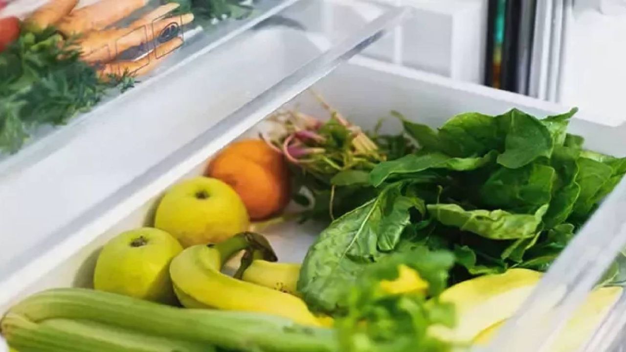 Buzdolabında çürüyen sebze ve meyvelere son! Tek bir yöntem haftalarca taptaze kalmasını sağlıyor