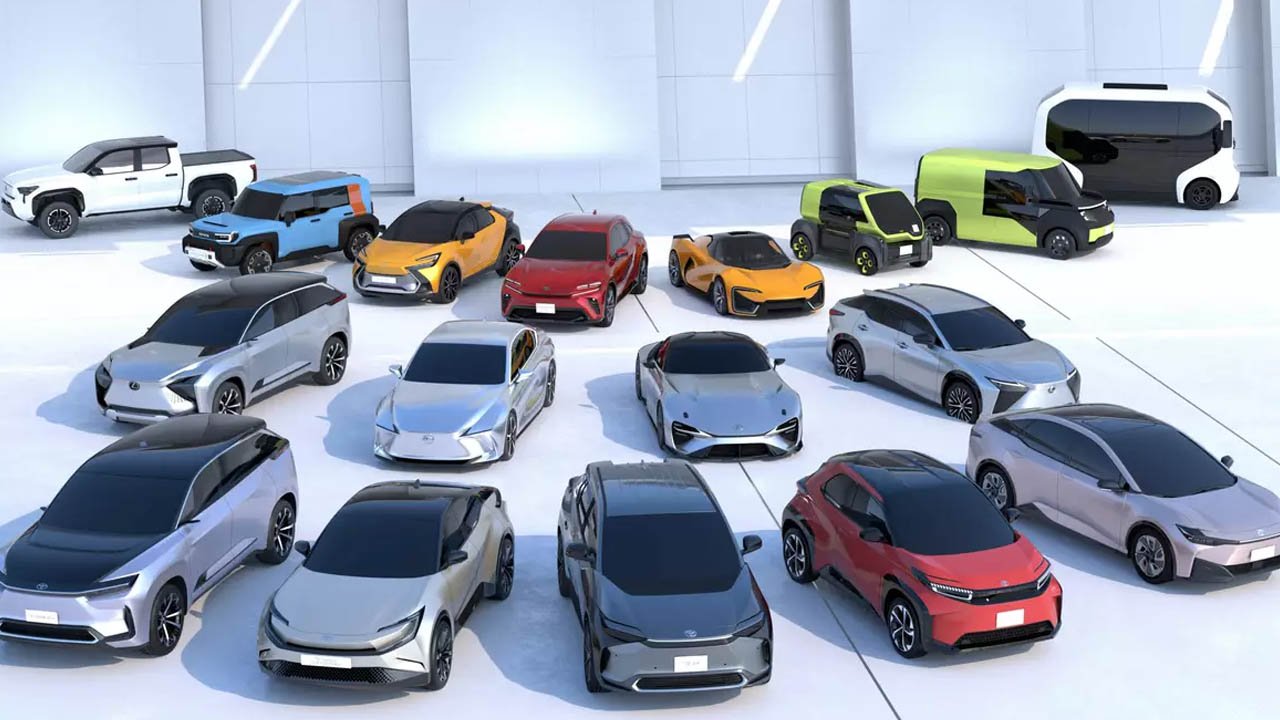 Toyota yeni elektrikli konsept otomobillerini açıkladı! Menzil artacak, maliyet düşecek