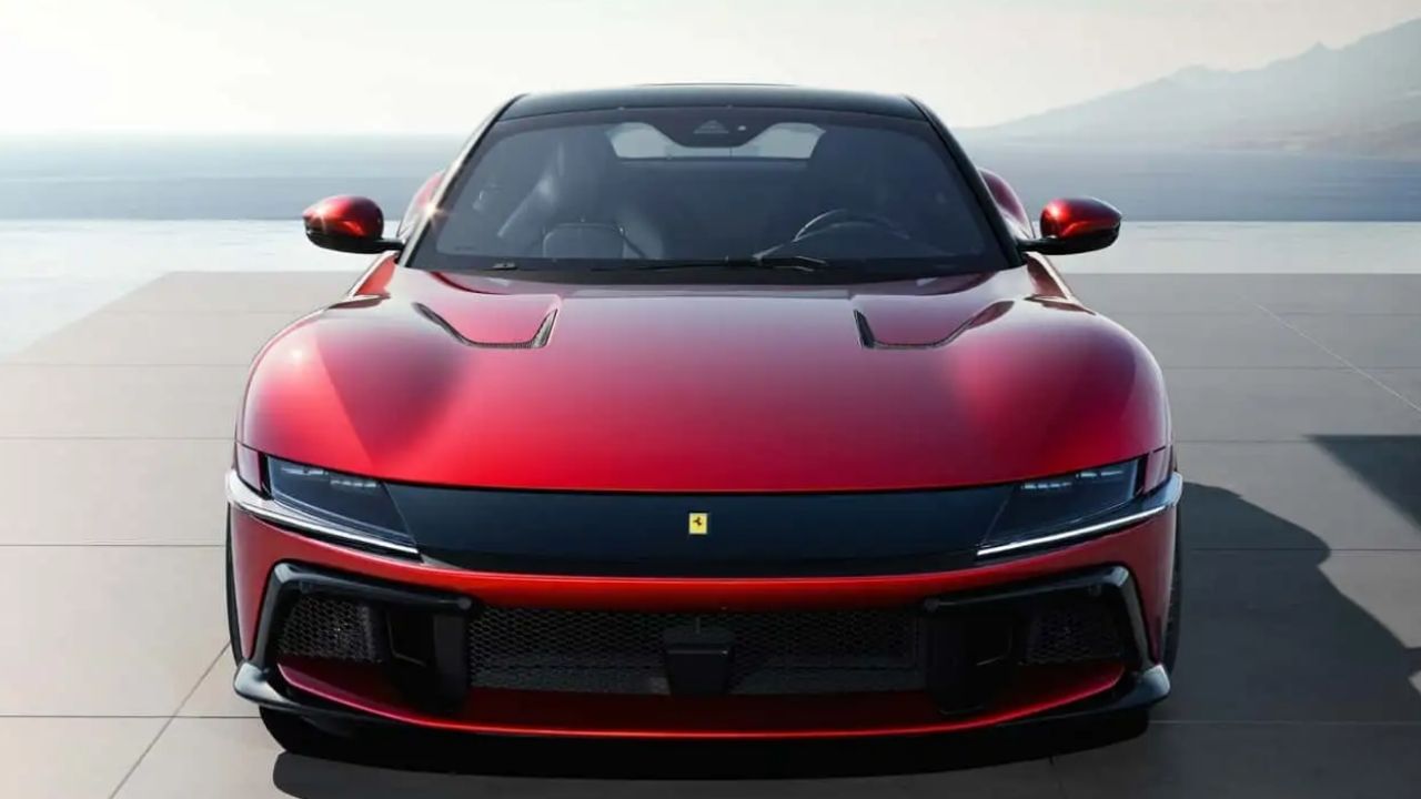 Ferrari'nin yeni canavarı: 12Cilindri